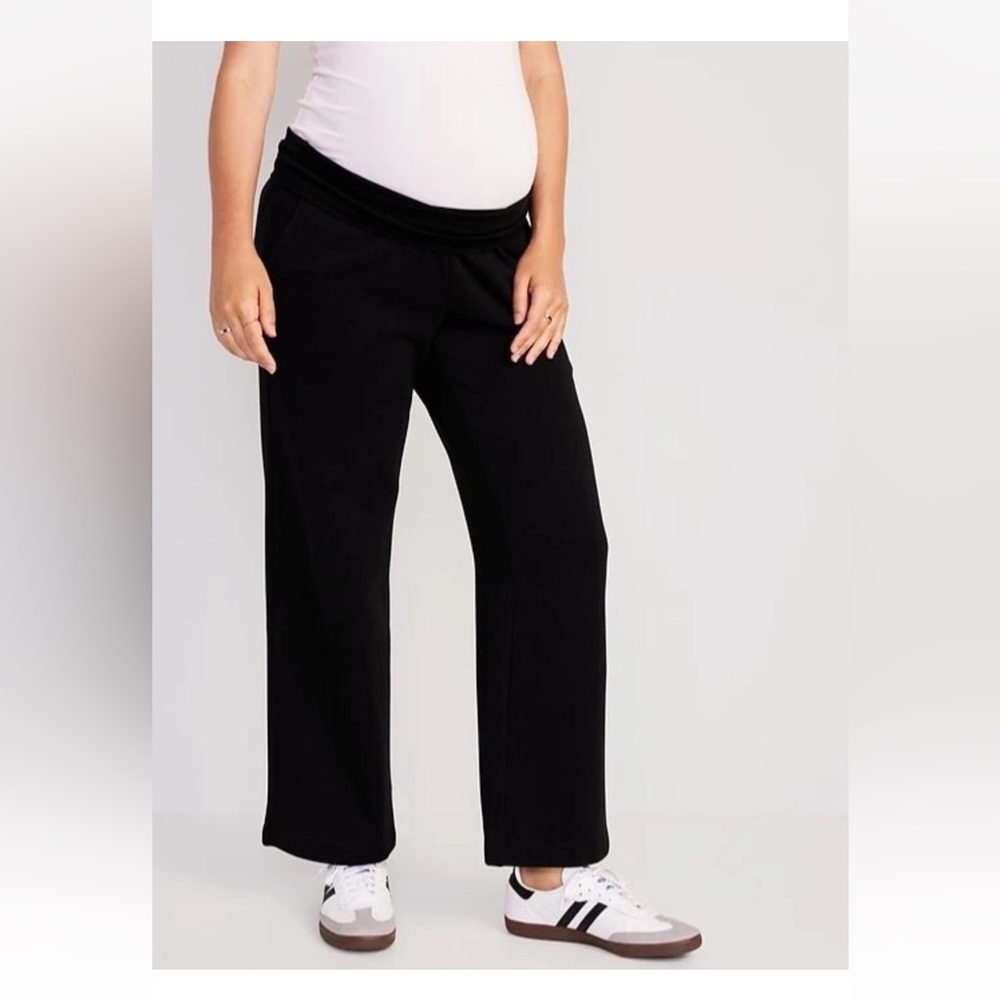 NWT- Old Navy Maternity Large black Rollover Sweatpant #756557 wide leg
